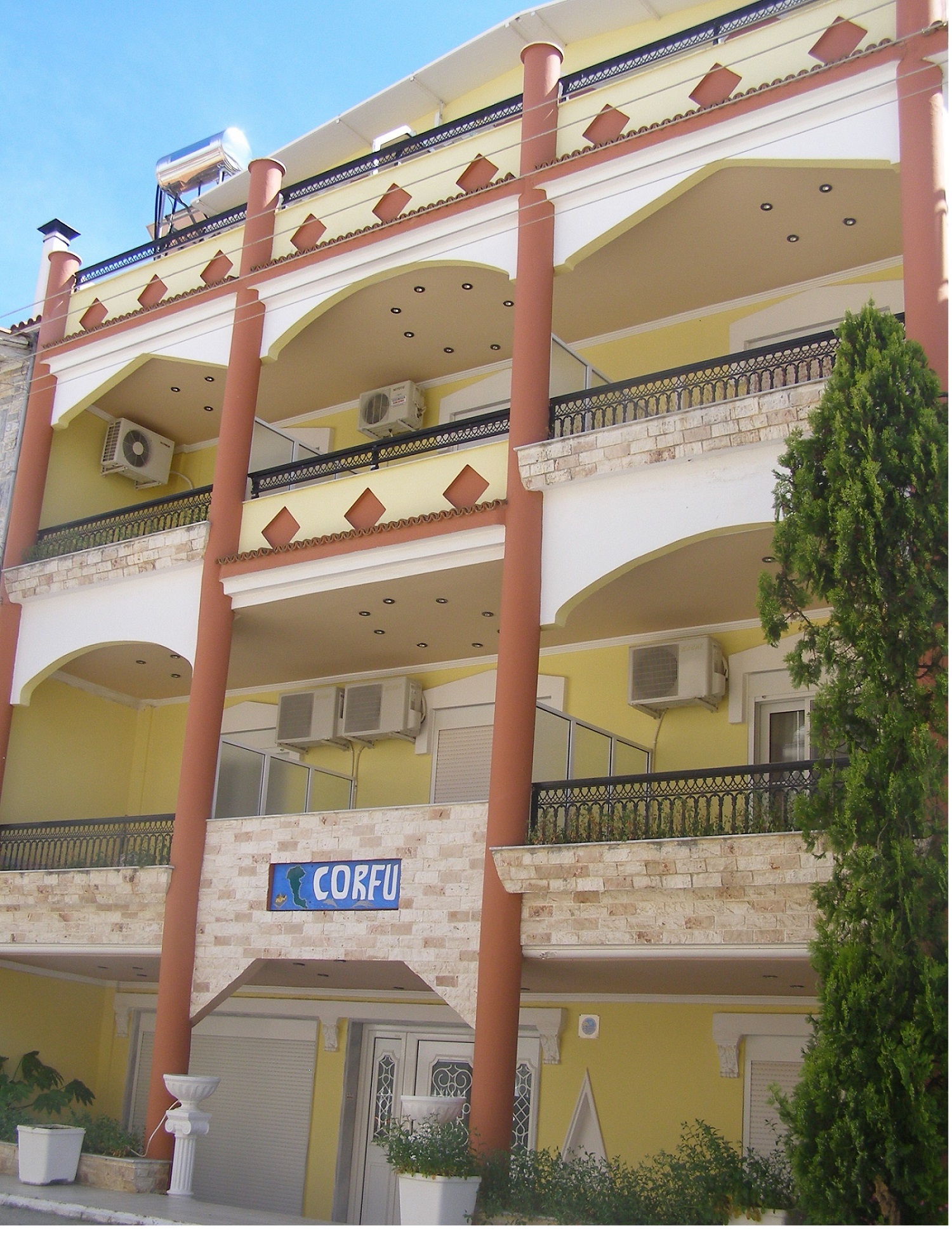 HotelCorfu.JPG